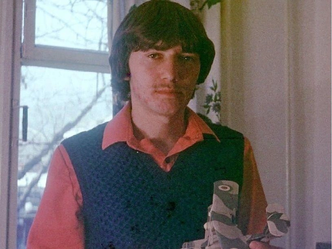 Всё началось с увлечения спортивными кружками и кружками моделирования. 1983 год | Источник: предоставлено Валентином Зюком