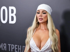 Анну Седокову унизили на концерте Успенской
