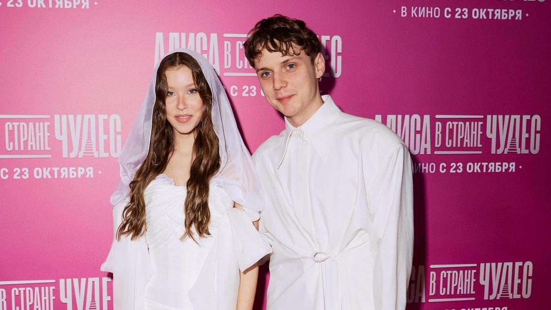 В Сети обсуждают тайную помолвку 16-летней Пересильд и Дмитриенко&nbsp;&mdash; и вот почему