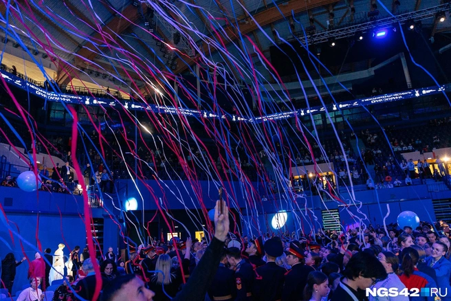 Фестиваль часто посещает кузбасский космонавт Александр Гребенкин | Источник: Максим Серков / NGS42.RU