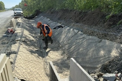 Капитальный ремонт моста через Христофоровку на Охотской трассе