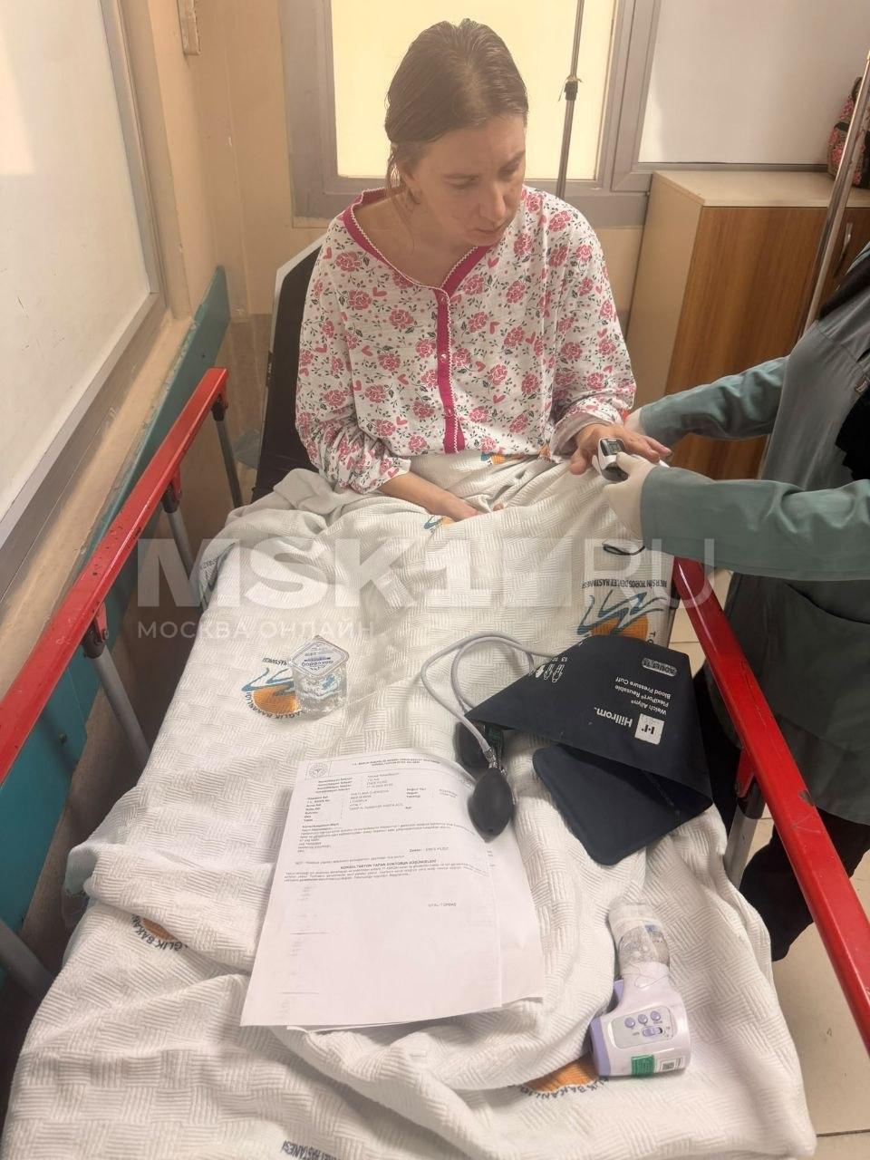 «Мне это не надо»: почему семья не торопится спасать застрявшую в Турции парализованную россиянку с…
