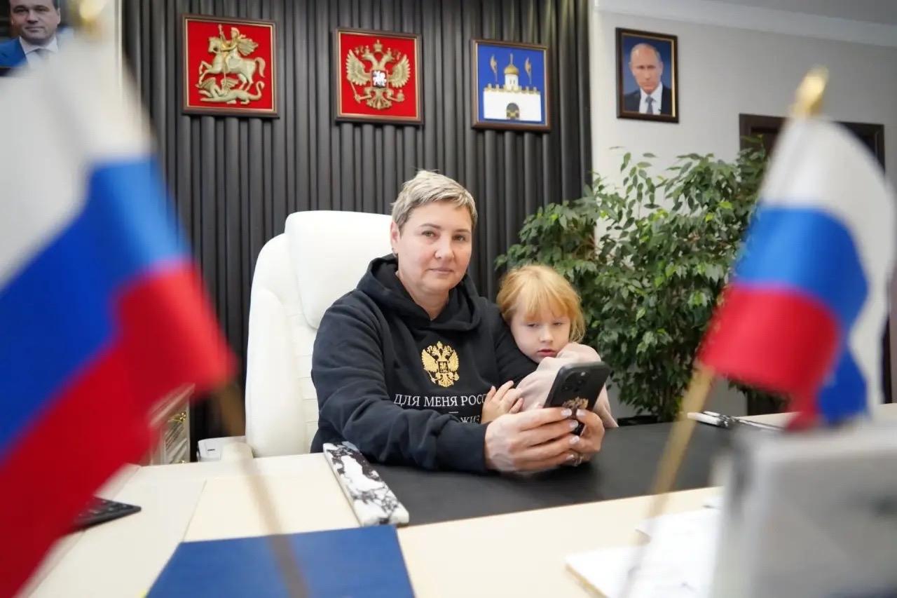 «Есть блогеры, которые всё знают»: глава Сергиево-Посадского округа Оксана Ероханова ответила на сл…