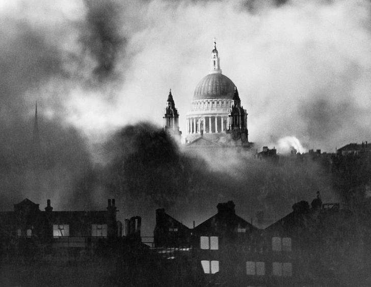 83 года назад исторический центр Лондона подвергся самой массовой бомбардировке