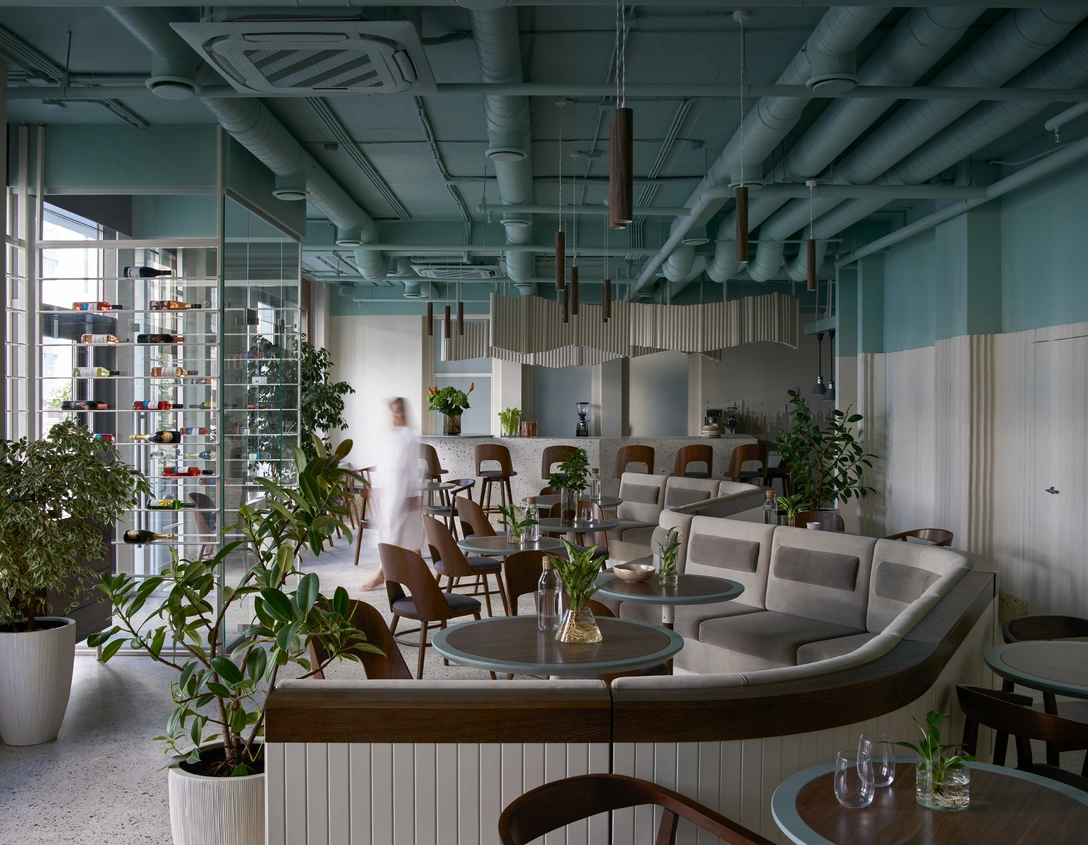 Городское ретро-бистро в Екатеринбурге | Источник: Михаил Поморцев. СТИЛЬ: Ирина Чертихина