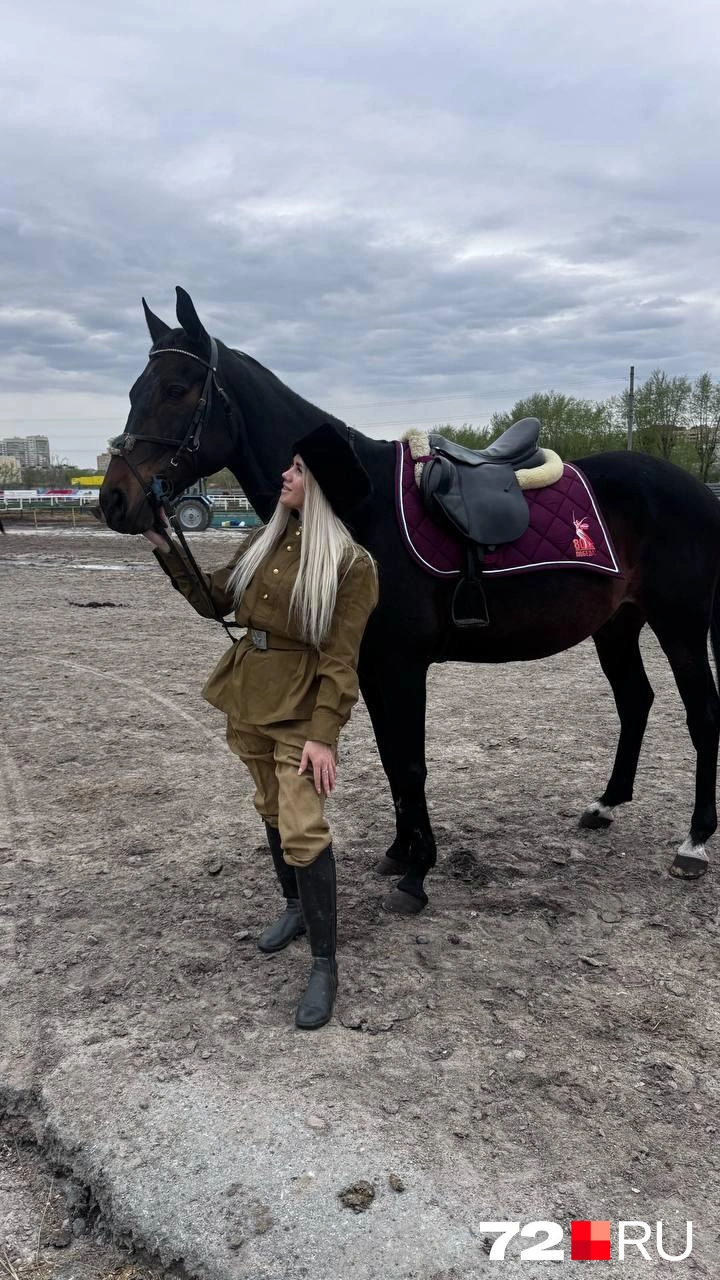 Тюменка вместе со своими хвостатыми подопечными участвует в городских мероприятиях  | Источник: Екатерина Плотникова