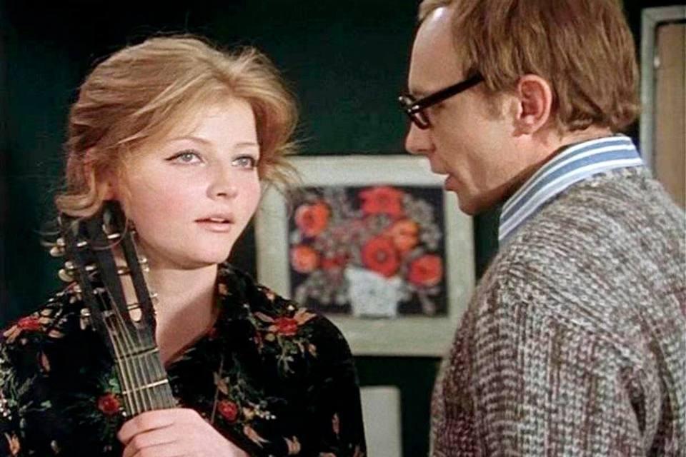 Красивая и востребованная: как живет Галя из Иронии судьбы спустя 50 лет после премьеры