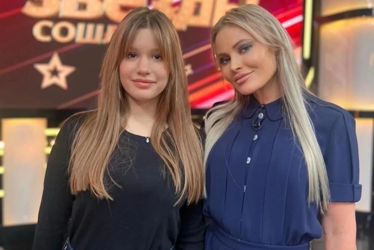 Полина Аксенова и Дана Борисова | maximonline.ru