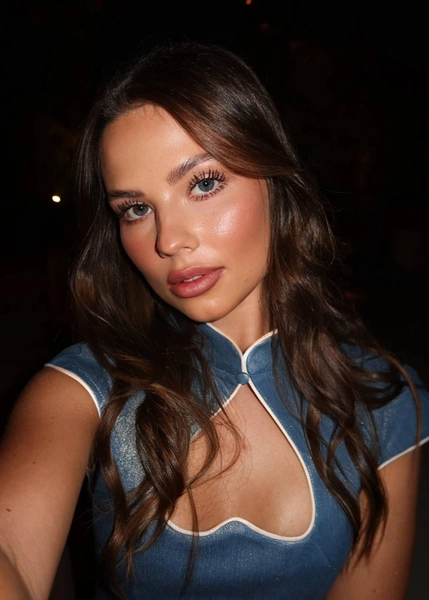 Лиана Шульгина | www.starhit.ru