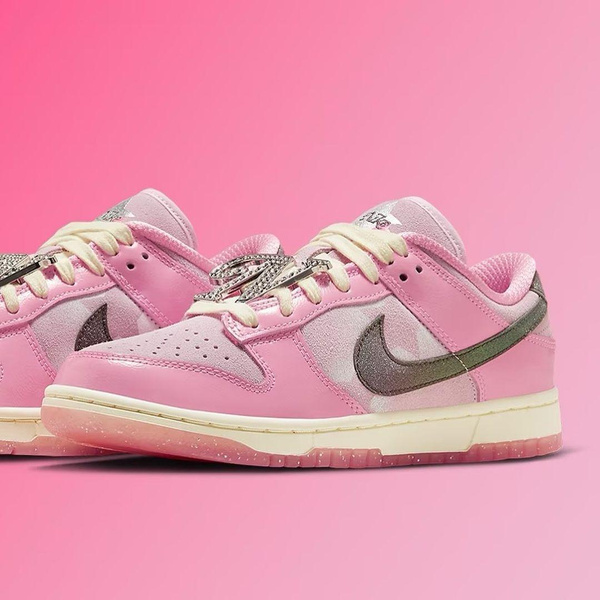 И Nike туда же: розовые кроссовки появились у знаменитого спортивного бренда