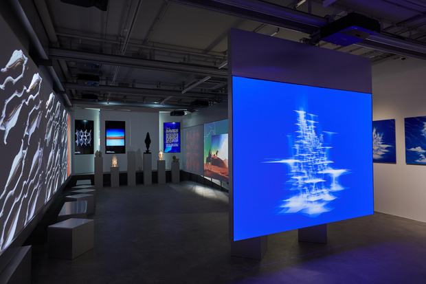 В Москве открылась первая в России галерея фиджитал-искусства VS Gallery