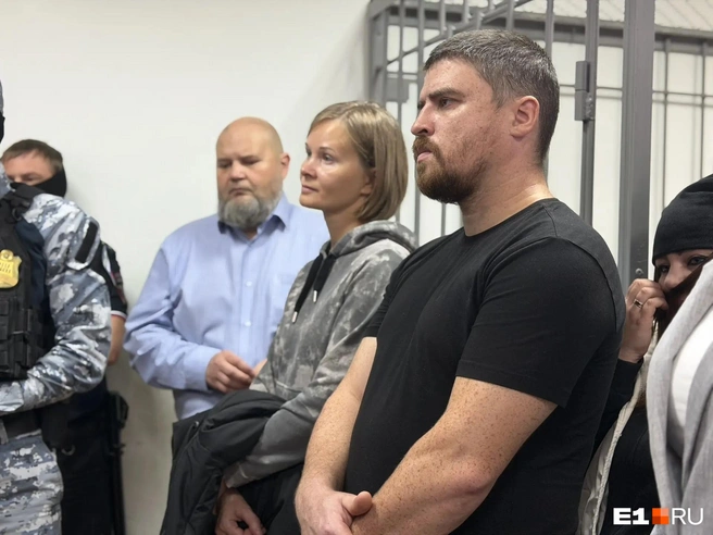Александр Алимов и его коллега Александра Ерыкина | Источник: Владислав Лоншаков / E1.RU
