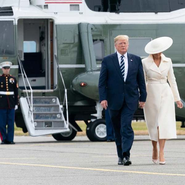Мелания Трамп: фото, Мелания Трамп стиль, Мелания Трамп шляпы, Мелания Трамп образы | Источник: White House Photo