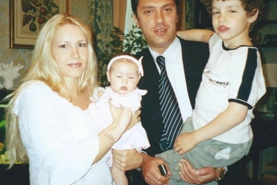«Многоженство запрещено»: Одинцова о разрыве с Немцовым