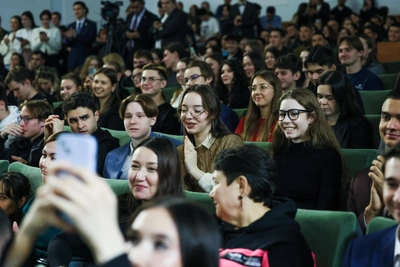 Первокурсники получат доступ к официальным ресурсам в MAX