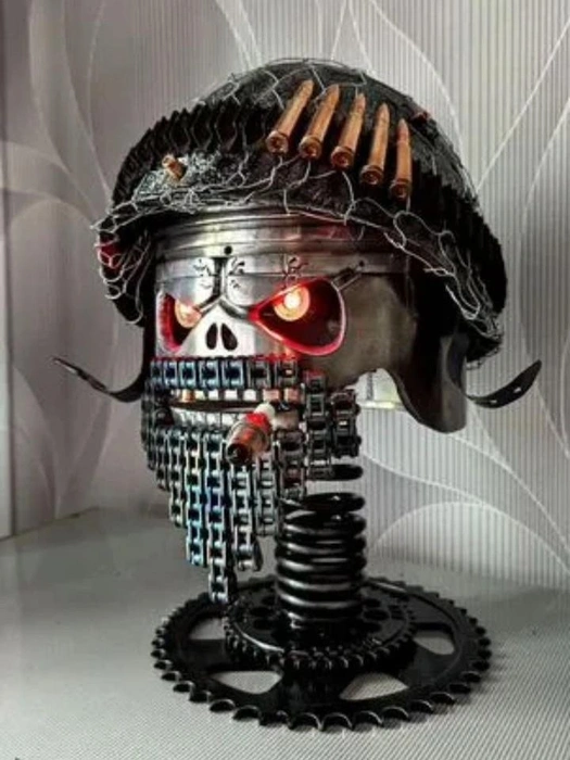 Не выкидывать же&nbsp;— вот он и пригодился | Источник: Avito.ru