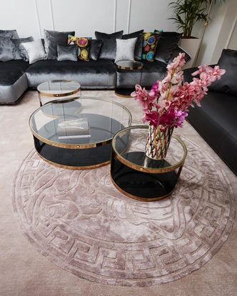 Новый флагманский шоурум Versace Home в Милане