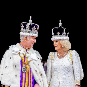 Да здравствует Король: 16 самых легендарных фото с коронации Карла III, от которых захватывает дух