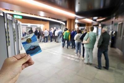 В метро Петербурга появился коллекционный жетон за 700 рублей