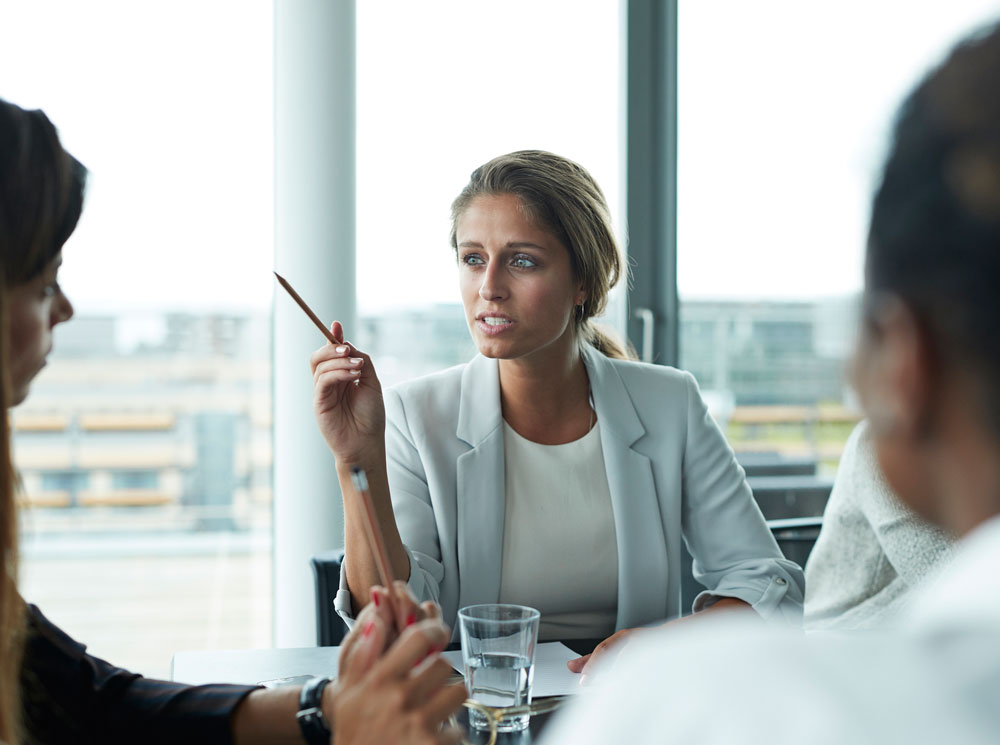 Что такое эмоционально-социальный интеллект, и как он влияет на наш успех | marieclaire.ru