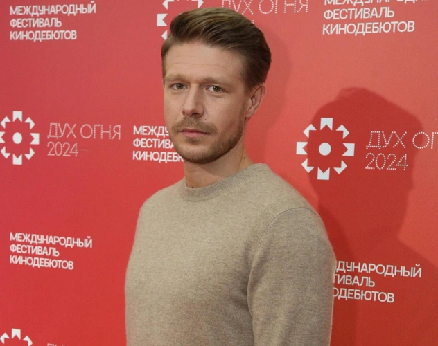 Никита Ефремов снова один: 10 женщин в жизни главного ловеласа российского кино