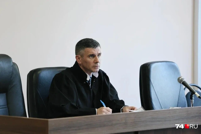 Уголовное дело рассматривает председатель Центрального райсуда Денис Лекарь | Источник: Наталья Лапцевич