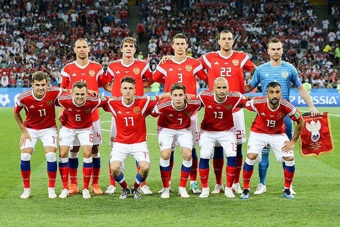 «Лучшая в мире команда!»: звезды о сборной России по футболу