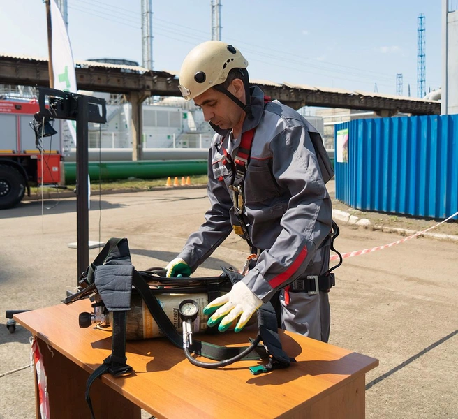 Сотрудники подтвердили профессиональную подготовку | Источник: kuzrab.ru