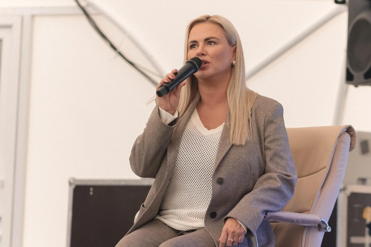 Анна Семенович 
