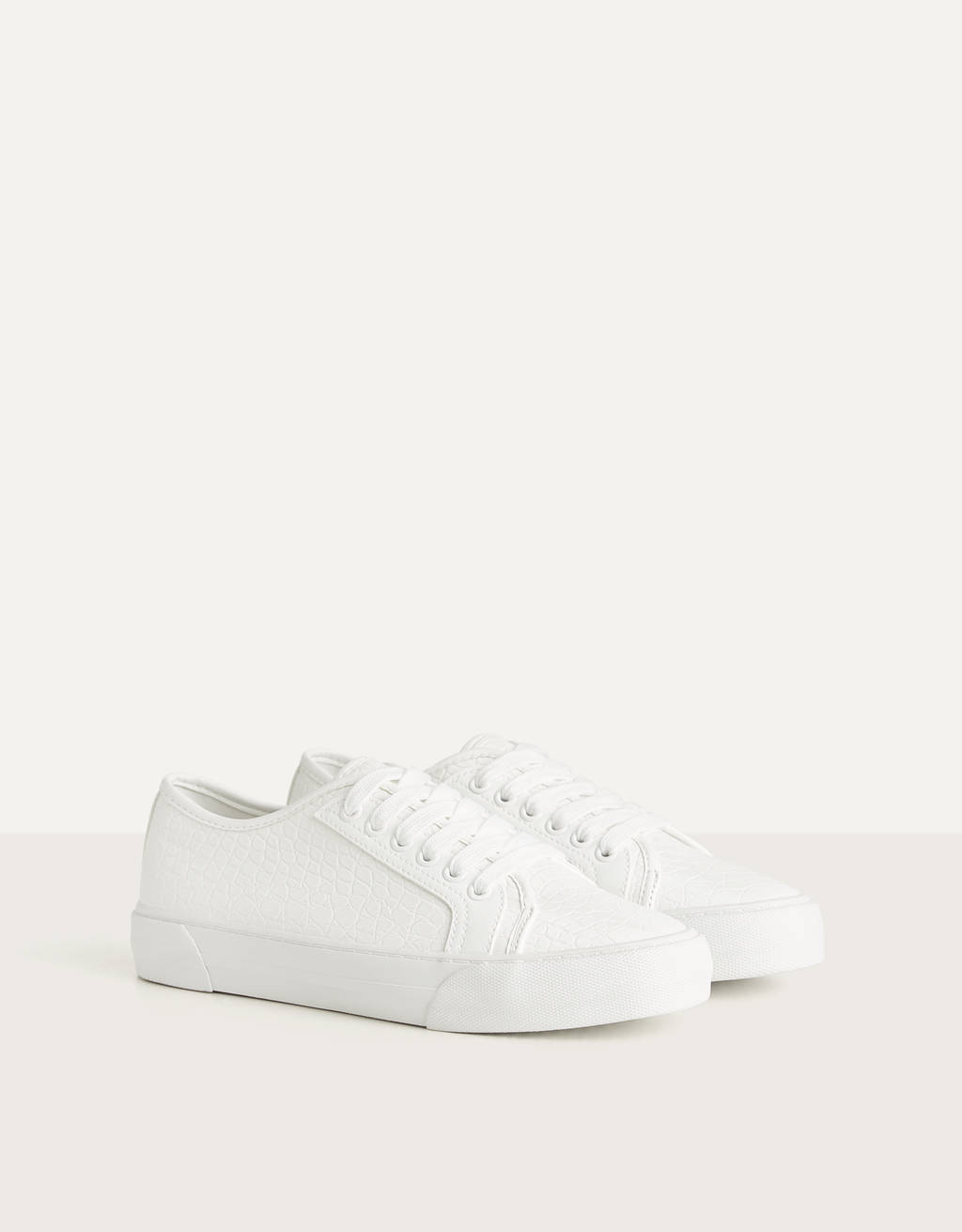 Basket blanche bershka hot sale