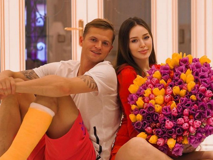 Дмитрий Тарасов веселился с девушками, пока Анастасия Костенко готовилась к пятилетию дочери