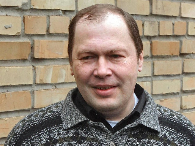 13 февраля 2003 Вячеслава Мавроди приговорили к 5 годам и 3 месяцам колонии | Источник: ru.wikipedia.org