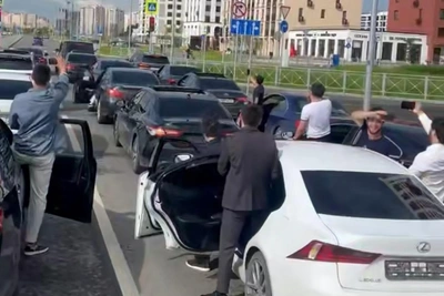«Не зовите меня на свадьбу»: машины без номеров устроили хаос в Тюмени
