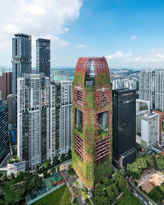 Oasia Hotel Downtown в центре Сингапура, пример вертикального озеленения | Источник: architime.ru