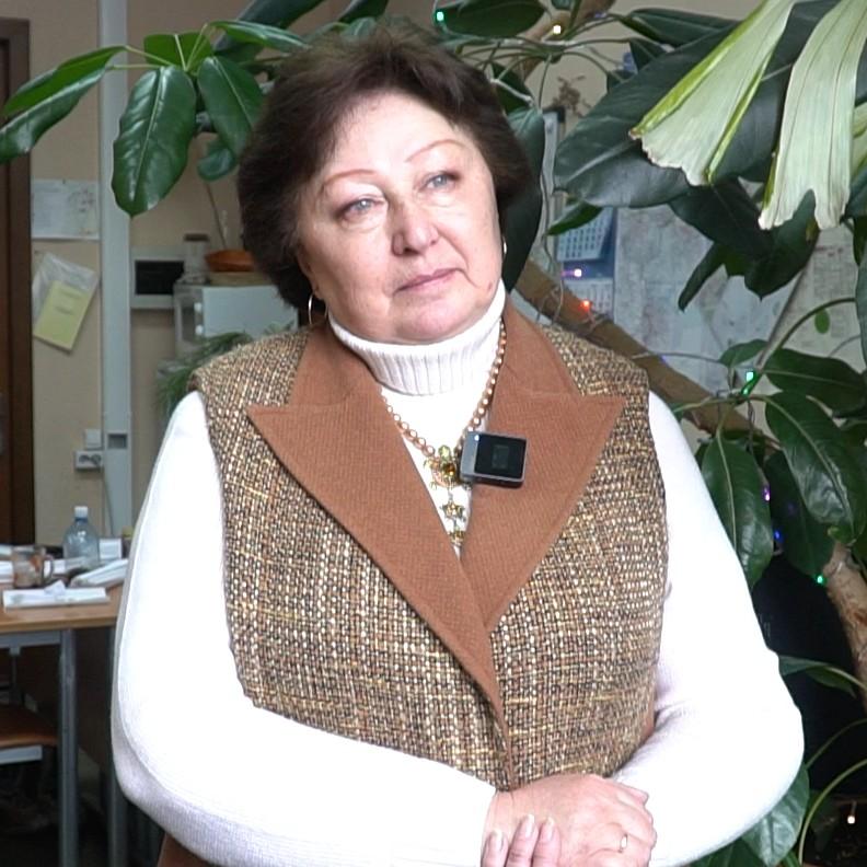 <p>Елена Селенина </p>