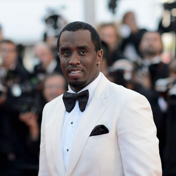 На завтрак — пирожные, на обед — гамбургеры: Diddy объявил голодовку из-за тюремной еды