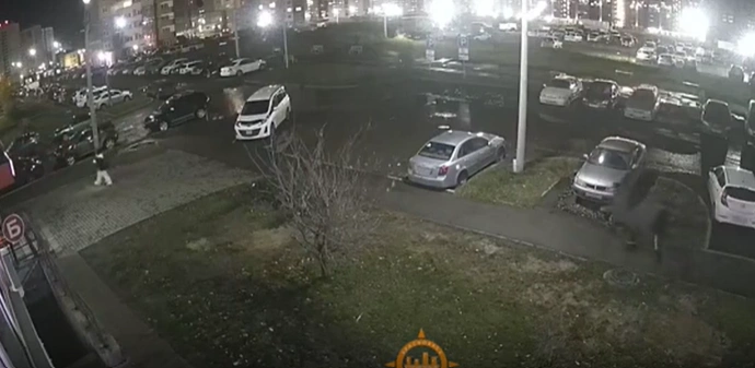 Мужчина напал на девочку вечером на Ольховой | Источник: «Наш мкр. Солнечный. Красноярск» / Vk.ru