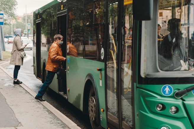 Какие есть проблемы в общественном транспорте? Мнения горожан  | Источник: Ирина Шарова / 72.RU