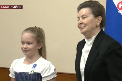 Школьница из Югорска Мария Гончарова награждена медалью Совета Федерации