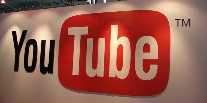 YouTube удаляет комментарии с оскорблениями Китая, хотя сервис заблокирован в Китае