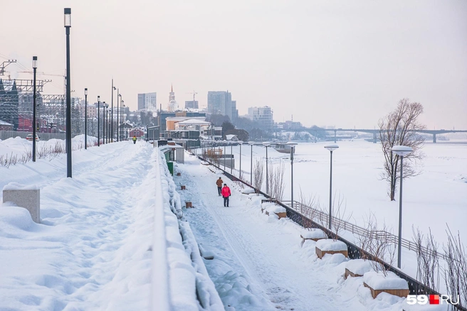 Фото сделано со второго уровня нового участка набережной | Источник: Тимофей Калмаков / 59.RU