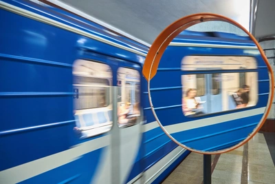 В метро Самары начали проверять телефоны