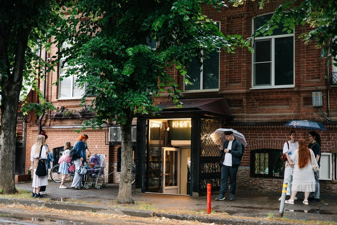 «Чарли» открылся в историческом особняке по адресу ул. Коммунаров, 58 | Источник: «Вольное Дело»