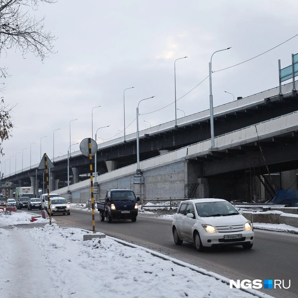 Автомобилисты уже активно пользуются новым съездом | Источник: Александр Ощепков / NGS.RU