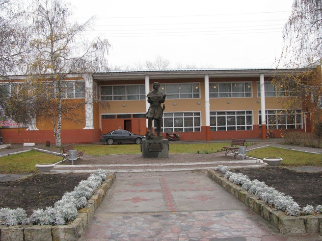 Школьницу похоронили в хуторе Солонцовском Алексеевского района | Источник: Константин Завриков / V1.RU