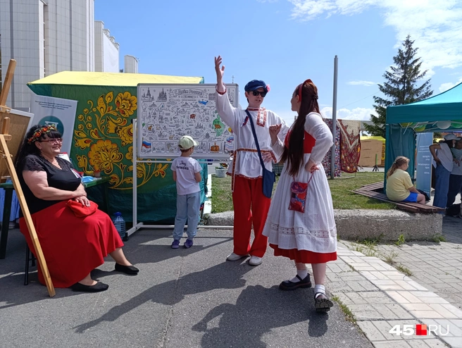 Поляна городских библиотек «Ладно да складно» | Источник: Надежда Тихомирова / 45.RU