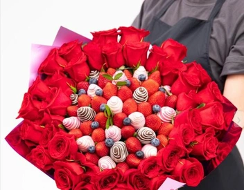 Большой букет тоже съедобен | Источник: yakutianboutique.posiflora.com