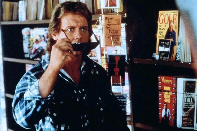 Источник: кадр из фильма «Чужие среди нас», реж. Джон Карпентер, 1988 год