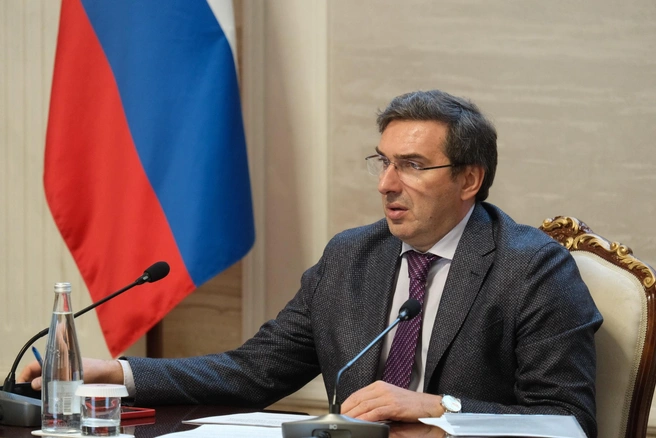 Заседание межведомственной рабочей группы по обеспечению стабильного функционирования рынка труда Новосибирской области состоялось под председательством замгубернатора Константина Хальзова | Источник: Nso.ru