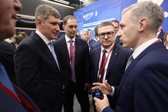 Развитие региона — это не просто цифры, а реальные изменения, направленные на улучшение жизни каждого южноуральца | Источник: Наиль Фаттахов / сайт губернатора Челябинской области